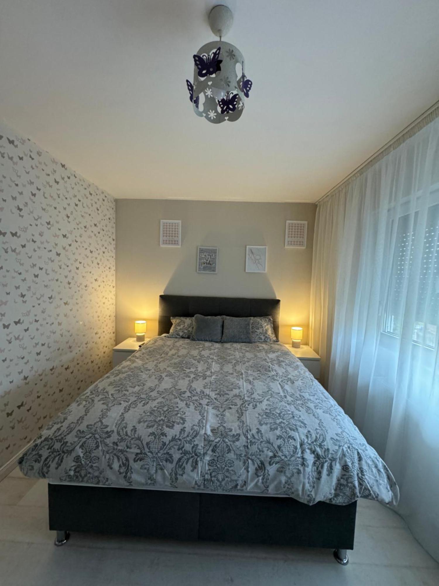 Maya Home Oradea Exterior foto